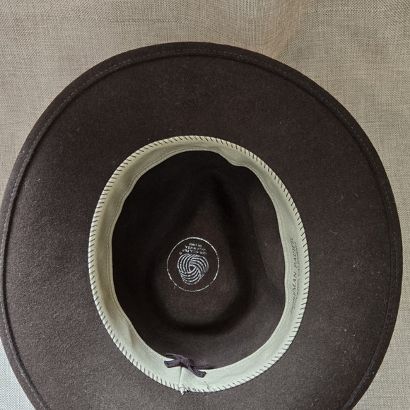 Dorfman Pacific Brown Fedora Hat - Picture 5 of 7